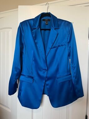 Forever 21 Sleek Satin-look Blazer in Vivid Blue NWOT Size M